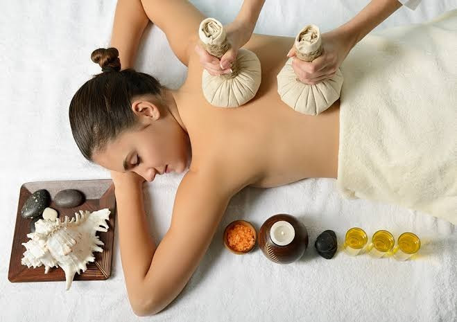 Potali Therapy (Herbal Pouch)
